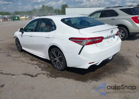 2018 Toyota Camry Se из США, поврежденный, VIN 4T1B11HKXJU044997
